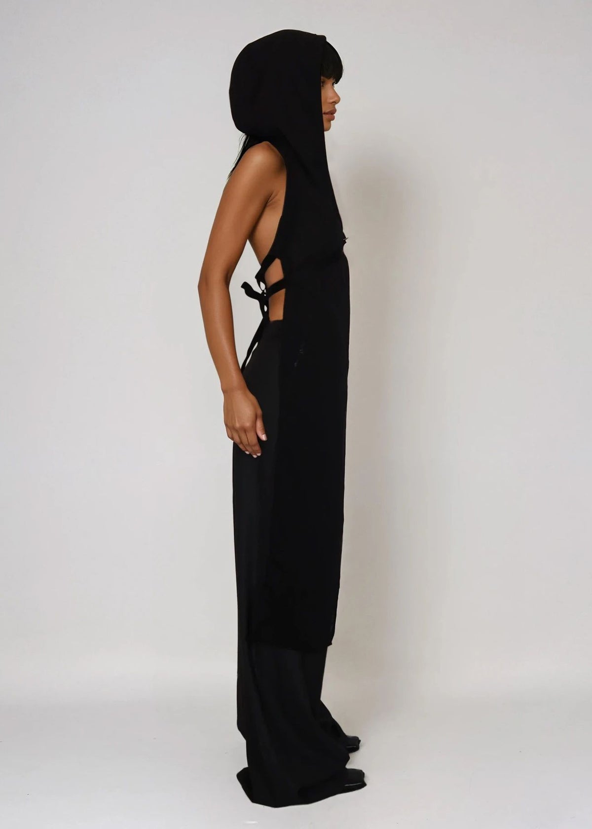 "Maria" Hooded Panel Top Scarf in Black
