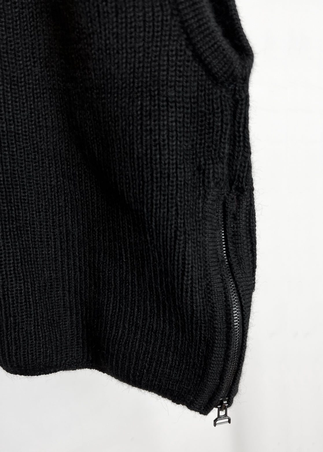 Alpaca Wool Knit Hooded Sleeveless Pullover "Vest"