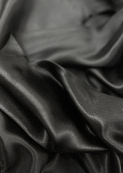 Sleeveless Wrap Top in Silk "Sofie"