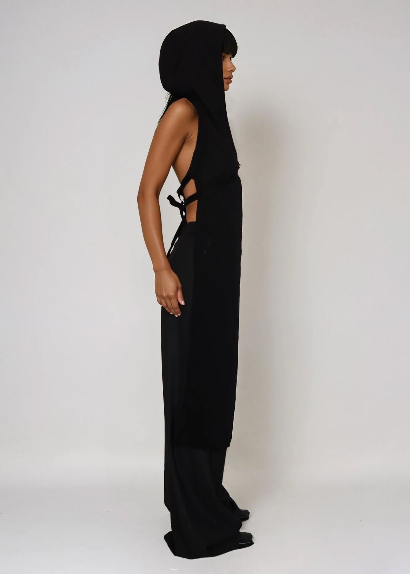 Hooded Panel Top Scarf in Black Wool "Maria"