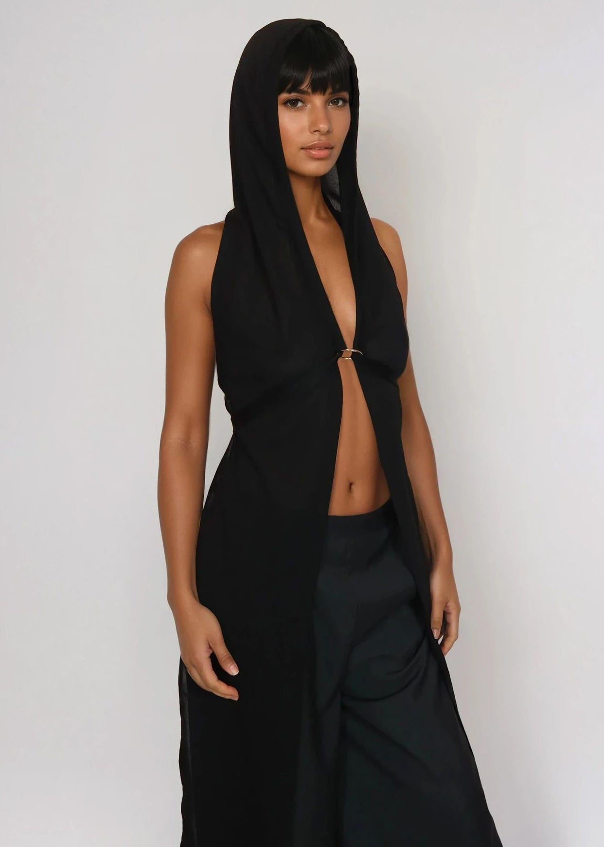 Hooded Panel Top Scarf in Black Wool "Maria"