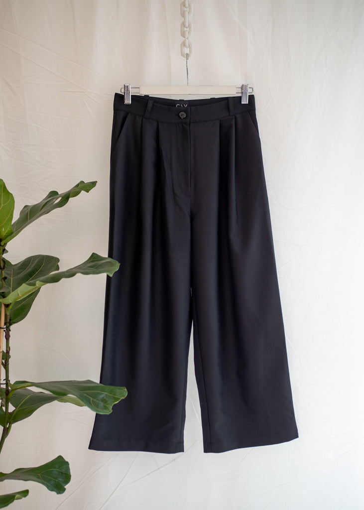 Charlotte Culottes Black - Corvera Vargas berlin conscious fashion brand. Charlotte Culottes Black for women.