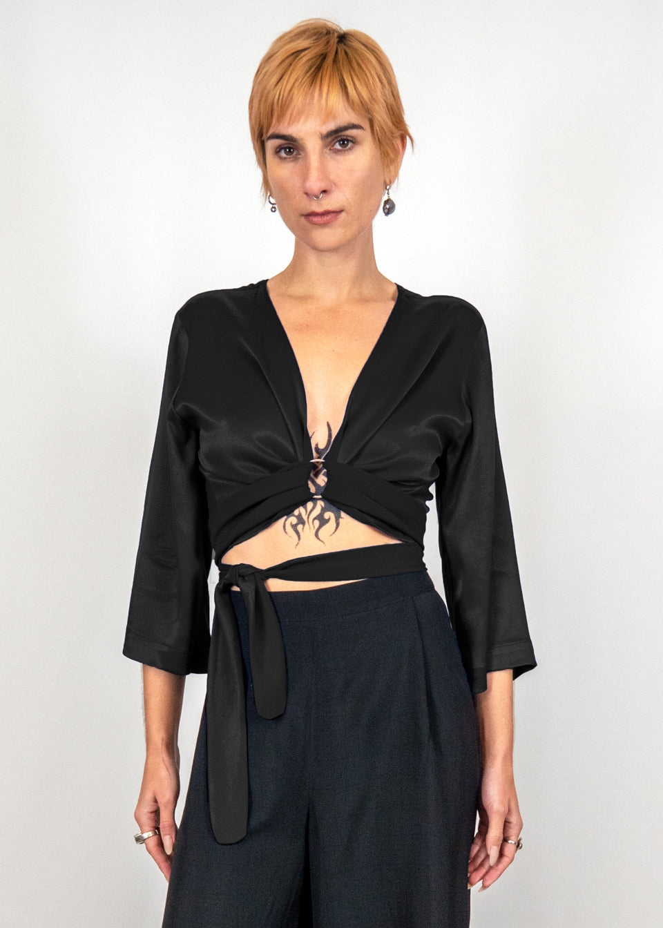 Wrap Crop Top in Black Viscose Acetate "Nika"