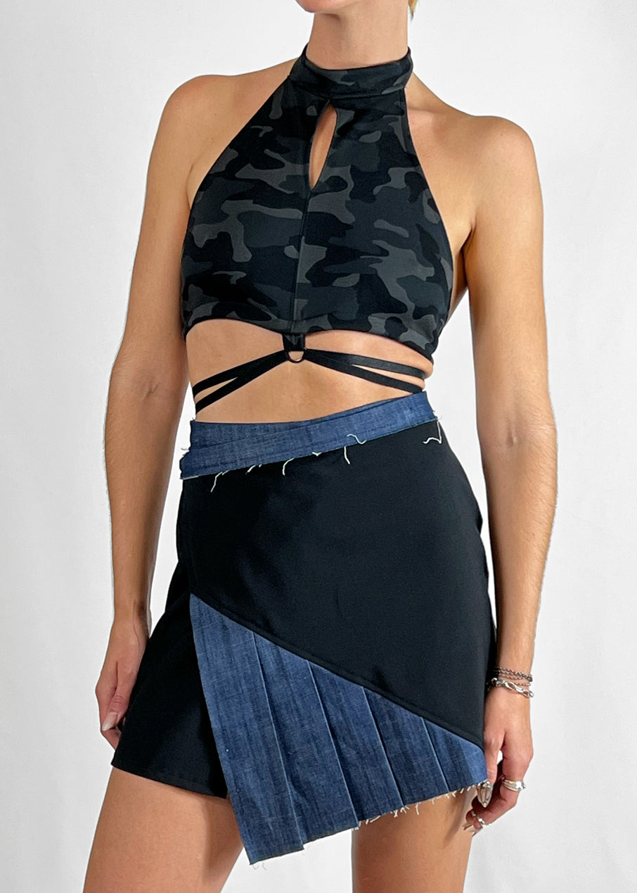 Halter Crop Top with Elastic Ties "Zia" in Camouflage